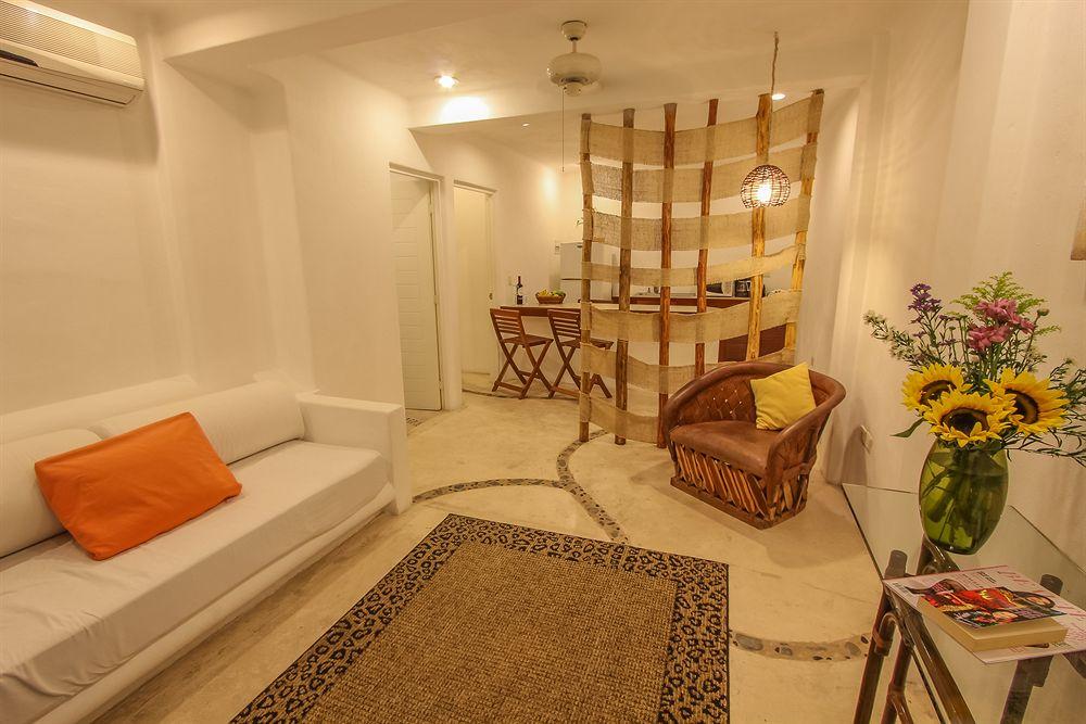 The Blue Pearl Suites Плая дел Кармен Екстериор снимка